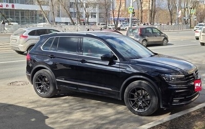 Volkswagen Tiguan II, 2018 год, 3 650 000 рублей, 1 фотография