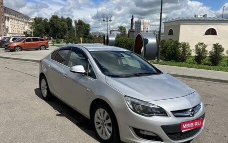 Opel Astra J, 2012 год, 930 000 рублей, 1 фотография