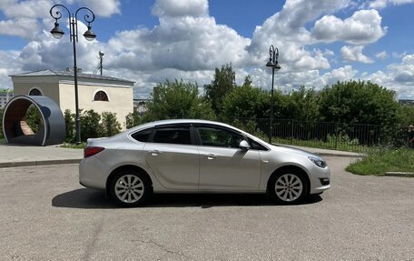 Opel Astra J, 2012 год, 930 000 рублей, 5 фотография