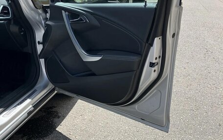 Opel Astra J, 2012 год, 930 000 рублей, 11 фотография