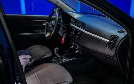 KIA Rio IV, 2018 год, 1 310 000 рублей, 13 фотография