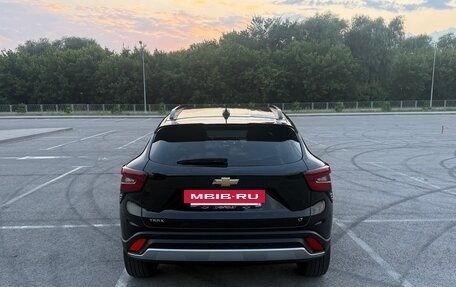 Chevrolet Trax, 2024 год, 2 100 000 рублей, 3 фотография