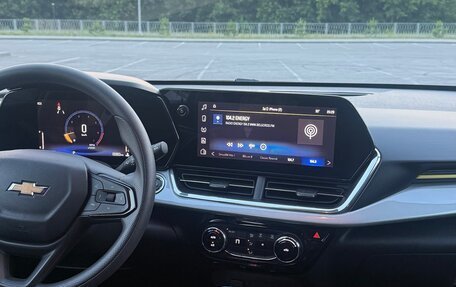 Chevrolet Trax, 2024 год, 2 100 000 рублей, 11 фотография