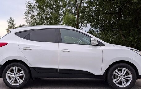 Hyundai ix35 I рестайлинг, 2011 год, 1 200 000 рублей, 4 фотография