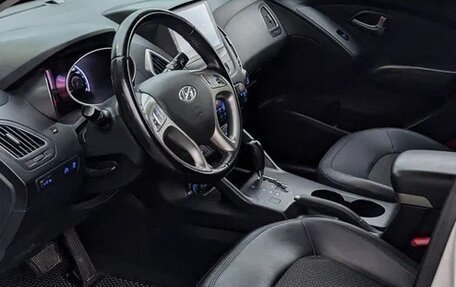 Hyundai ix35 I рестайлинг, 2011 год, 1 200 000 рублей, 16 фотография