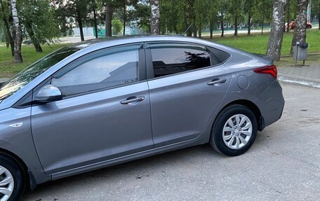 Hyundai Solaris II рестайлинг, 2018 год, 1 500 000 рублей, 4 фотография