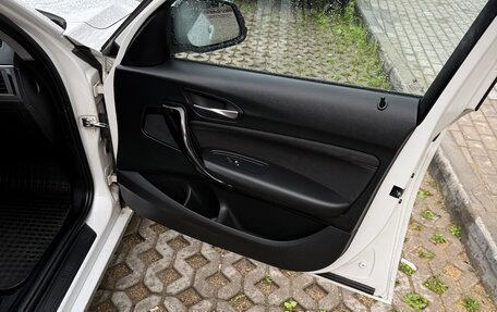 BMW 1 серия, 2017 год, 1 950 000 рублей, 18 фотография