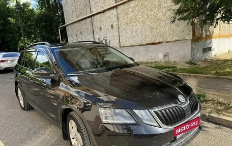 Skoda Octavia, 2018 год, 1 750 000 рублей, 2 фотография
