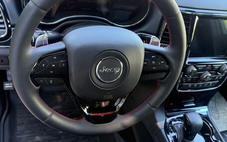 Jeep Grand Cherokee, 2018 год, 6 200 000 рублей, 15 фотография