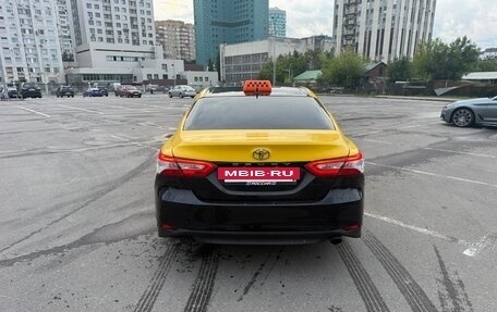 Toyota Camry, 2021 год, 1 600 000 рублей, 7 фотография