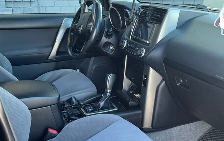 Toyota Land Cruiser Prado 150 рестайлинг 2, 2013 год, 3 300 000 рублей, 4 фотография
