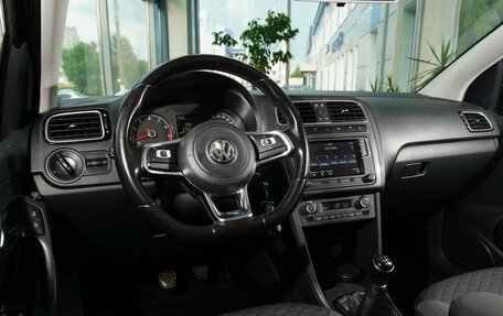 Volkswagen Polo VI (EU Market), 2018 год, 1 148 000 рублей, 6 фотография