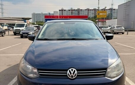 Volkswagen Polo VI (EU Market), 2013 год, 750 000 рублей, 2 фотография