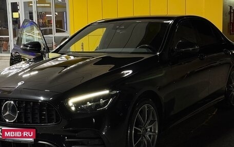 Mercedes-Benz E-Класс, 2021 год, 3 900 000 рублей, 3 фотография