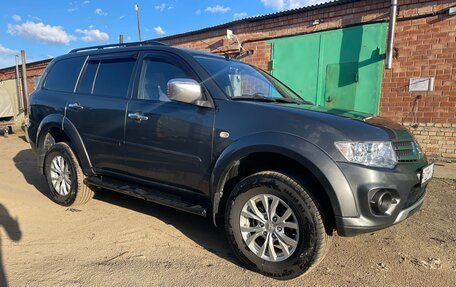 Mitsubishi Pajero Sport II рестайлинг, 2014 год, 2 100 000 рублей, 3 фотография