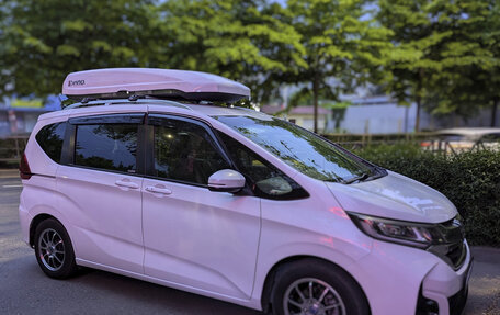 Honda Freed II, 2018 год, 1 699 000 рублей, 1 фотография