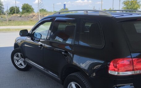 Volkswagen Touareg III, 2003 год, 700 000 рублей, 4 фотография