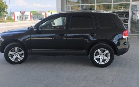 Volkswagen Touareg III, 2003 год, 700 000 рублей, 3 фотография