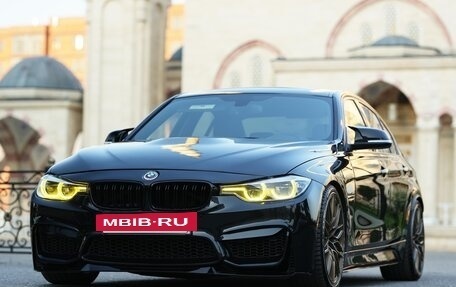 BMW 3 серия, 2018 год, 1 980 000 рублей, 2 фотография