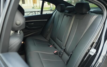 BMW 3 серия, 2018 год, 1 980 000 рублей, 23 фотография