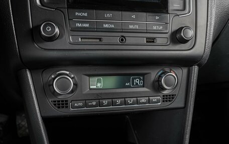 Volkswagen Polo VI (EU Market), 2016 год, 1 114 000 рублей, 12 фотография