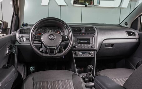 Volkswagen Polo VI (EU Market), 2016 год, 1 114 000 рублей, 6 фотография