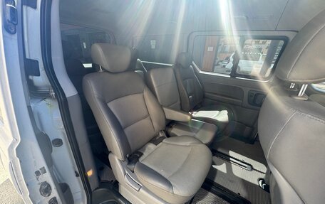 Hyundai Grand Starex Grand Starex I рестайлинг 2, 2008 год, 1 150 000 рублей, 11 фотография