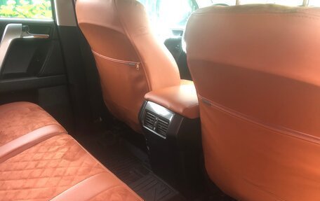 Toyota Land Cruiser Prado 150 рестайлинг 2, 2017 год, 2 910 000 рублей, 10 фотография