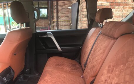 Toyota Land Cruiser Prado 150 рестайлинг 2, 2017 год, 2 910 000 рублей, 12 фотография