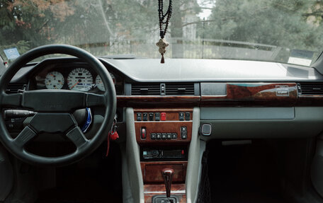 Mercedes-Benz E-Класс, 1994 год, 3 900 000 рублей, 5 фотография