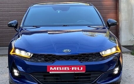 KIA K5, 2021 год, 2 400 000 рублей, 18 фотография