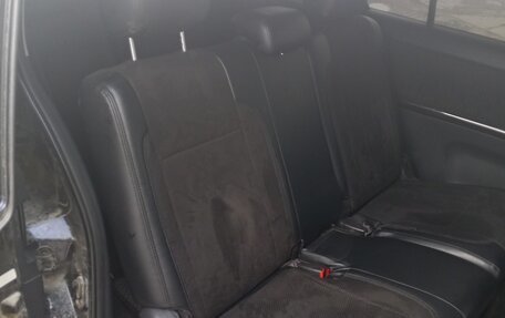 Toyota ISis I, 2012 год, 1 000 000 рублей, 12 фотография