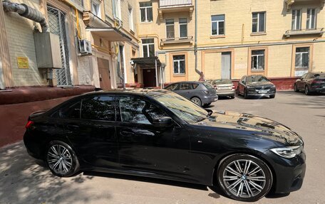 BMW 3 серия, 2021 год, 3 900 000 рублей, 21 фотография