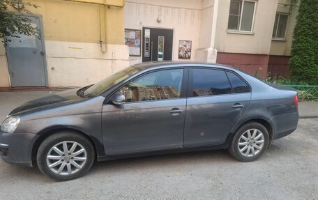 Volkswagen Jetta VI, 2008 год, 498 001 рублей, 2 фотография