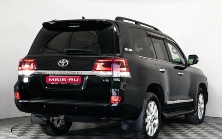 Toyota Land Cruiser 200, 2017 год, 5 699 000 рублей, 6 фотография