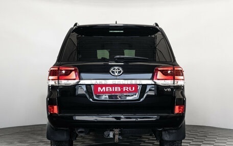 Toyota Land Cruiser 200, 2017 год, 5 699 000 рублей, 7 фотография