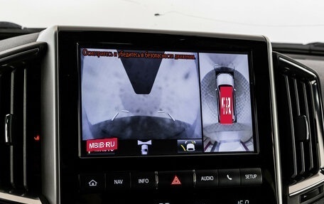Toyota Land Cruiser 200, 2017 год, 5 699 000 рублей, 18 фотография