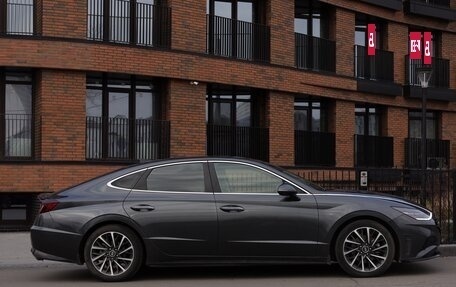 Hyundai Sonata VIII, 2021 год, 3 100 000 рублей, 6 фотография