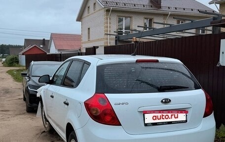 KIA cee'd I рестайлинг, 2008 год, 300 000 рублей, 2 фотография