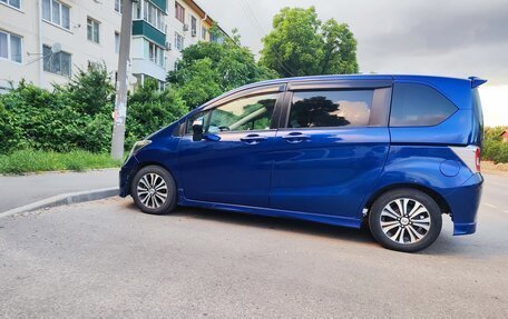 Honda Freed I, 2014 год, 920 000 рублей, 3 фотография