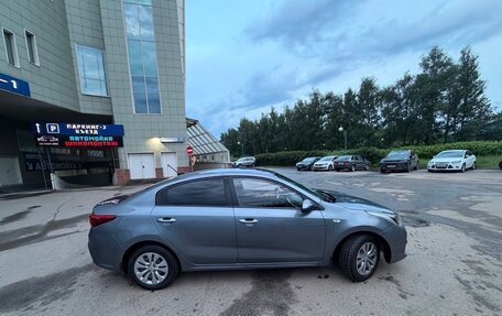 KIA Rio IV, 2017 год, 920 000 рублей, 2 фотография