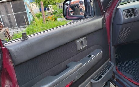 Toyota Hilux Surf III рестайлинг, 1991 год, 780 000 рублей, 17 фотография