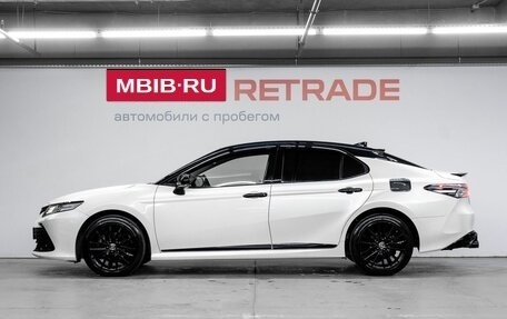 Toyota Camry, 2021 год, 3 799 000 рублей, 8 фотография