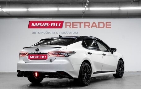 Toyota Camry, 2021 год, 3 799 000 рублей, 5 фотография