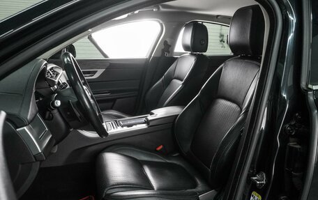 Jaguar XF II, 2016 год, 1 699 000 рублей, 10 фотография