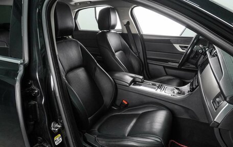 Jaguar XF II, 2016 год, 1 699 000 рублей, 8 фотография