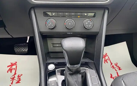 Volkswagen Tiguan II, 2023 год, 1 935 000 рублей, 4 фотография
