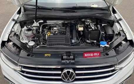Volkswagen Tiguan II, 2023 год, 1 935 000 рублей, 5 фотография