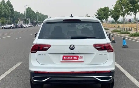 Volkswagen Tiguan II, 2023 год, 1 935 000 рублей, 17 фотография