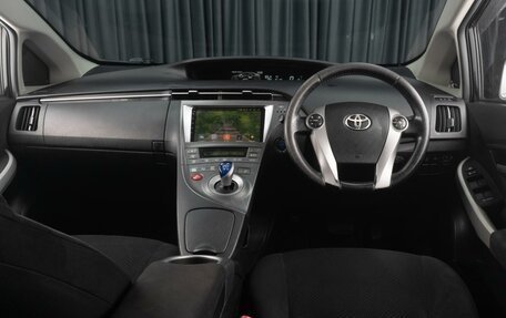 Toyota Prius, 2012 год, 1 029 000 рублей, 6 фотография